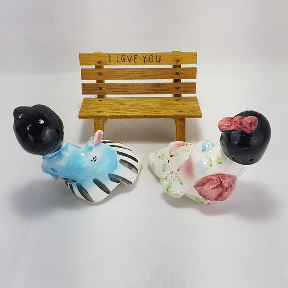 Vintage JAPAN Salt and Pepper Kissing Couple on Bench 1950s Retro Collectible - Picture 9 of 15